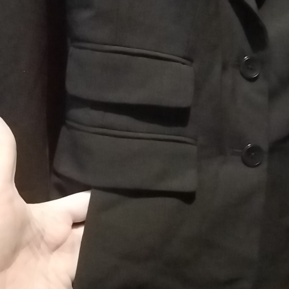 Women's multi functional pocket black blazer from Gap- size 0 (stretch). - Picture 3 of 6